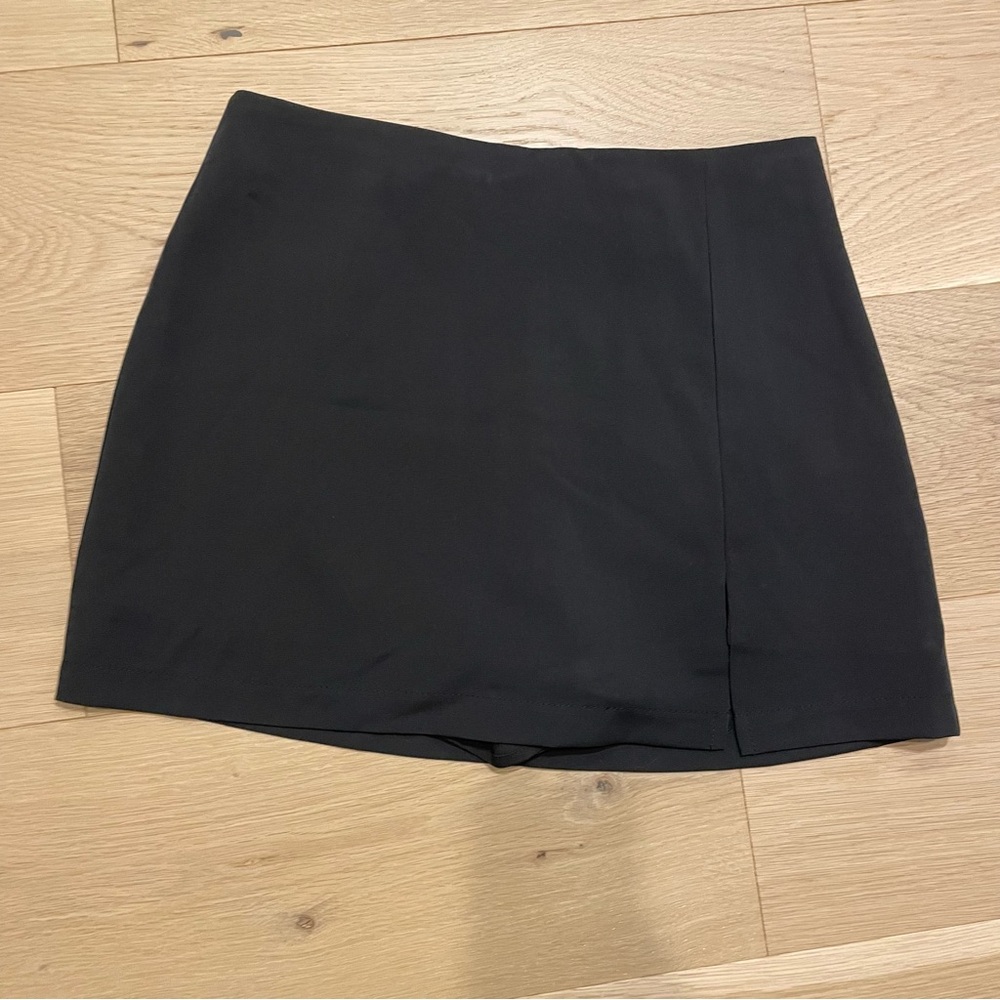 Steve Madden Black Mini Skort